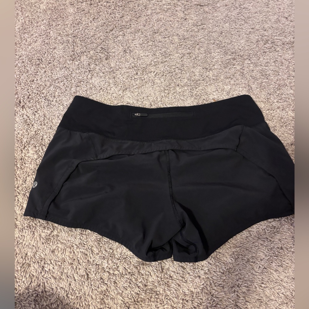 Lululemon Speed Up short 2.5”
